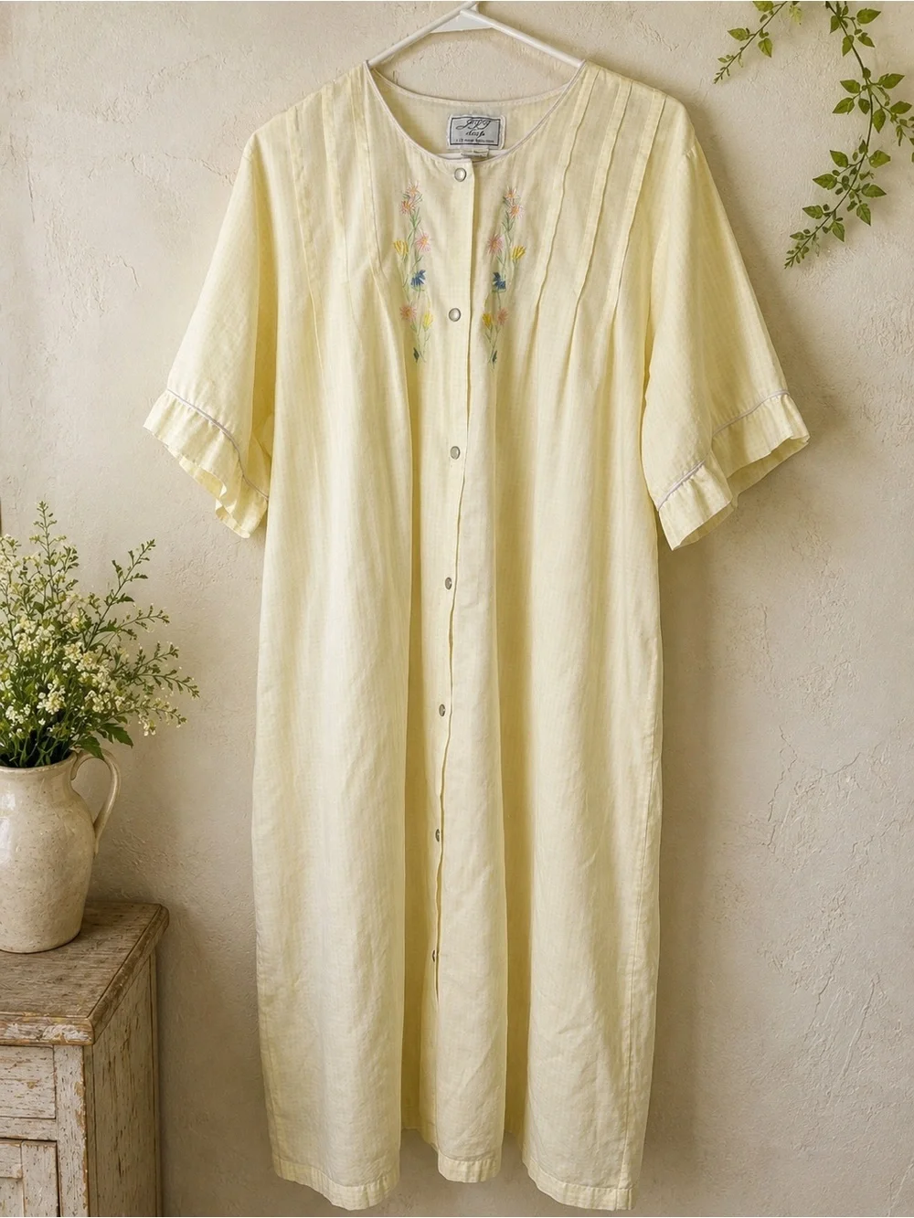 JIT Sleep Collection XL Floral Embroidered Yellow Gingham Nightgown